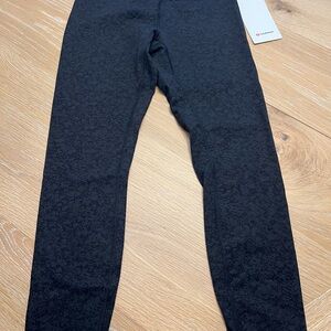 New with tags Lululemon Black Patterned Leggings size 8